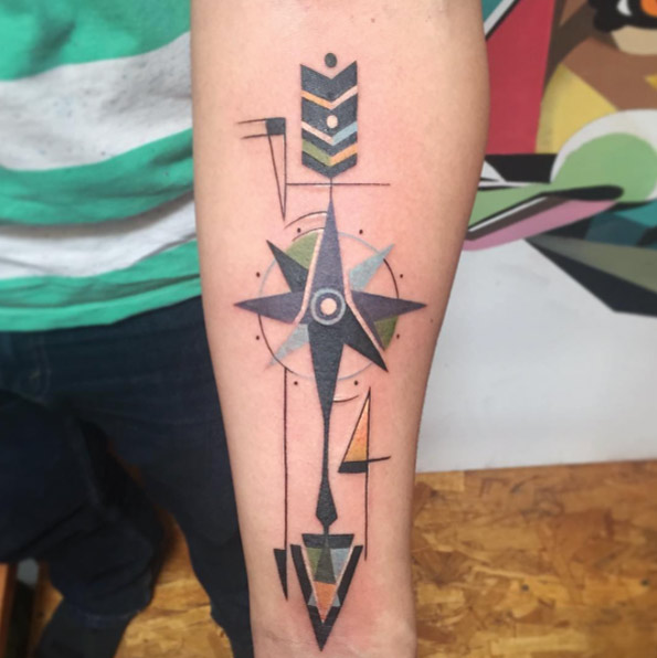 geometric-arrow-tattoo-1