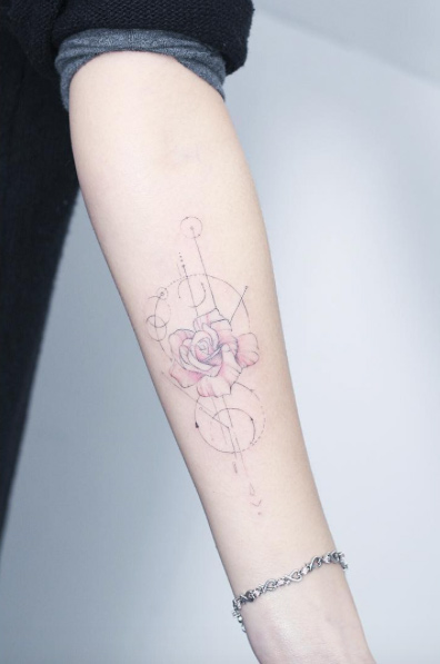 girly-arrow-tattoo