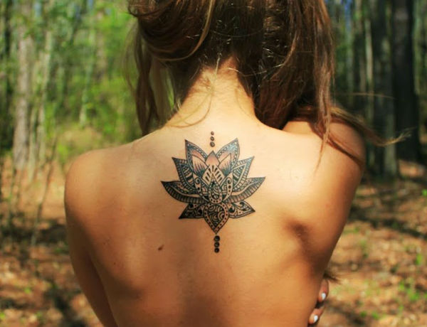 30 Sexiest Back Tattoo Designs For Girls - Blogrope