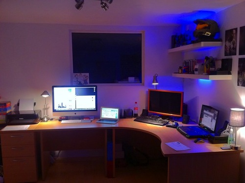 Workspace-with-Led-Lights